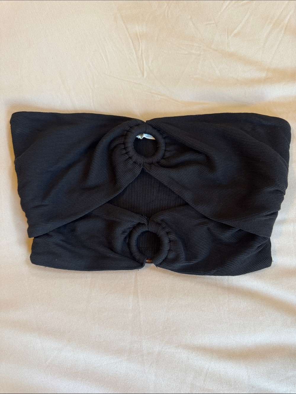 ILLA ILLA Black Double-Ring Ribbed Strapless Crop Top